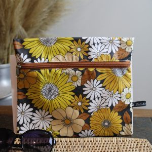 Trousse imperméable fleurs jaunes