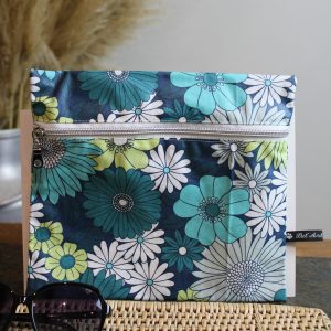 Trousse imperméable fleurs bleues