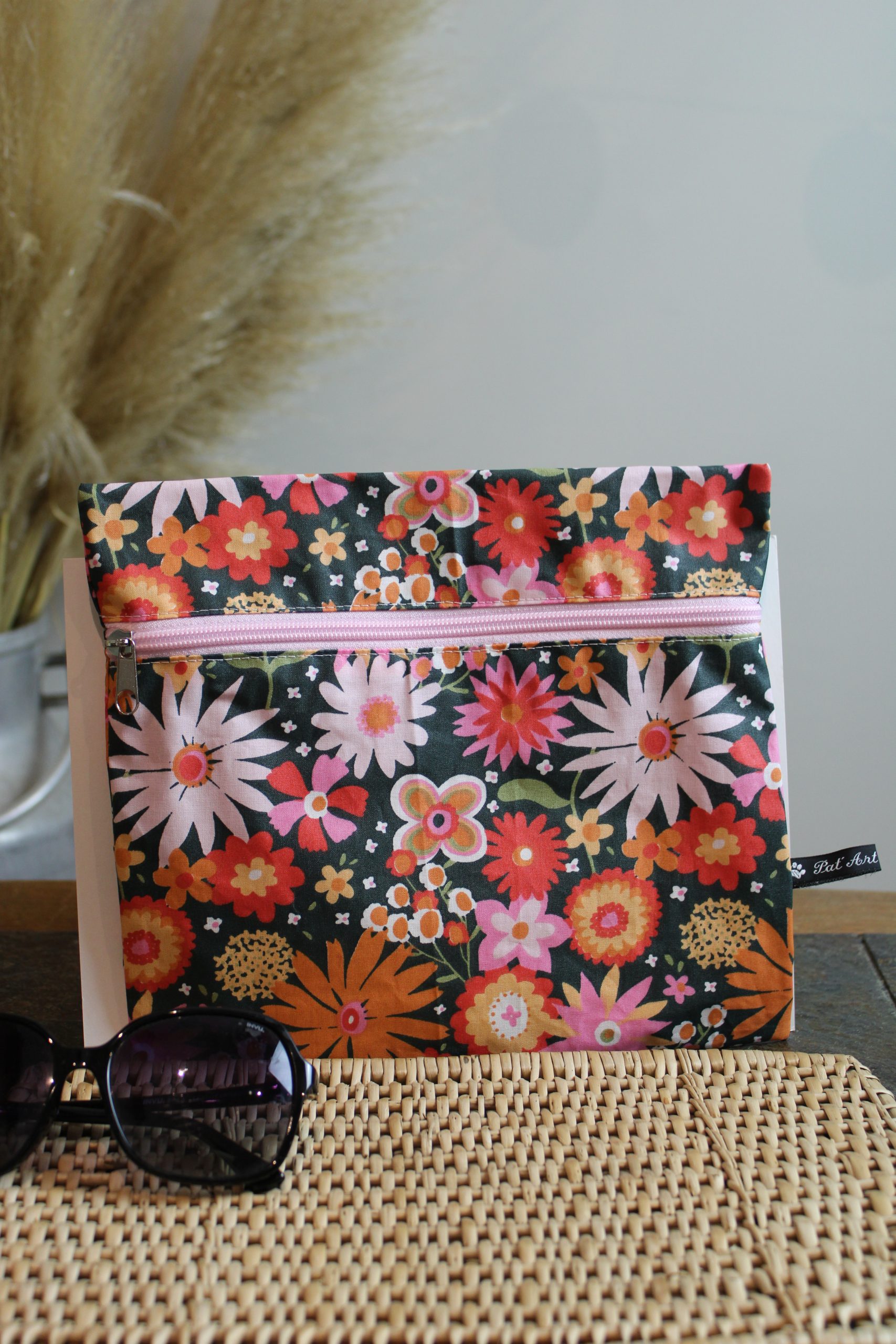 Trousse imperméable fleurs hippie